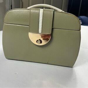 Bey Berk Jewellary Leather Box Light Blue